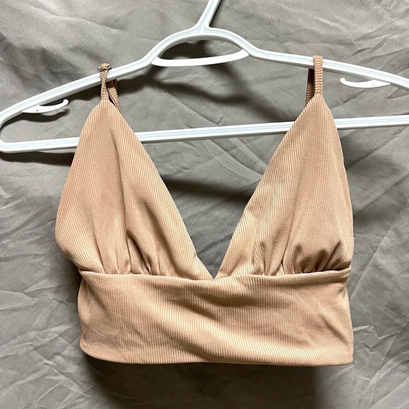 💄2 for 15$💄 Tan Crop Top Size Small - Picture 4 of 5